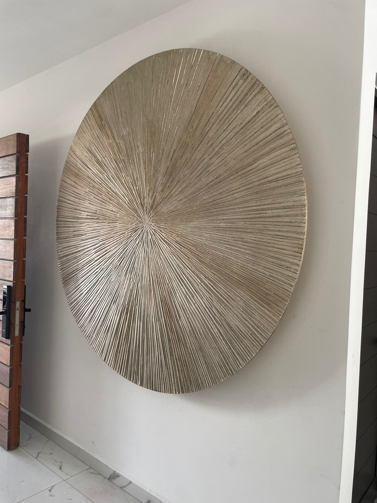 Estructura platinada eclipse luna