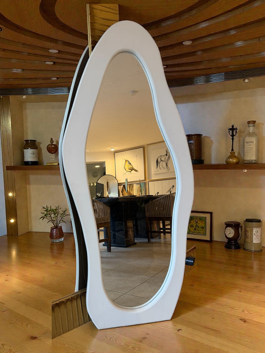 Espejo decorativo de cuerpo completo orgánico