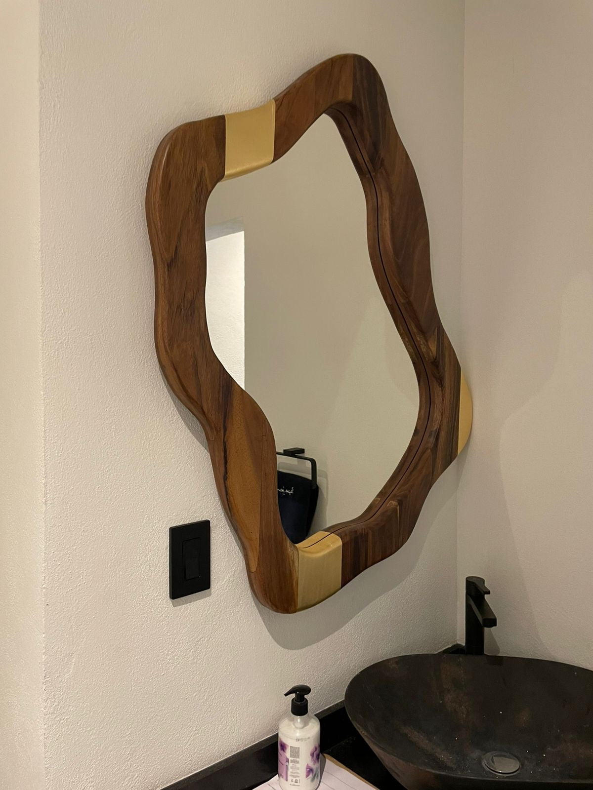 Espejo orgánico parota oro